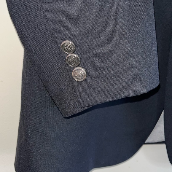 Bill Blass | Black Suit Jacket, Size 42R - Picture 3 of 5